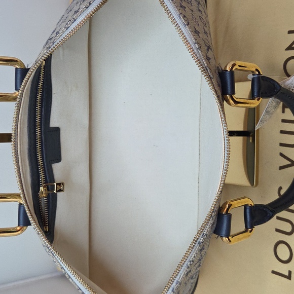 Louis Vuitton vintage 2001 Rare Limited Production Mini Lin Josephine PM Bag - Picture 17 of 17